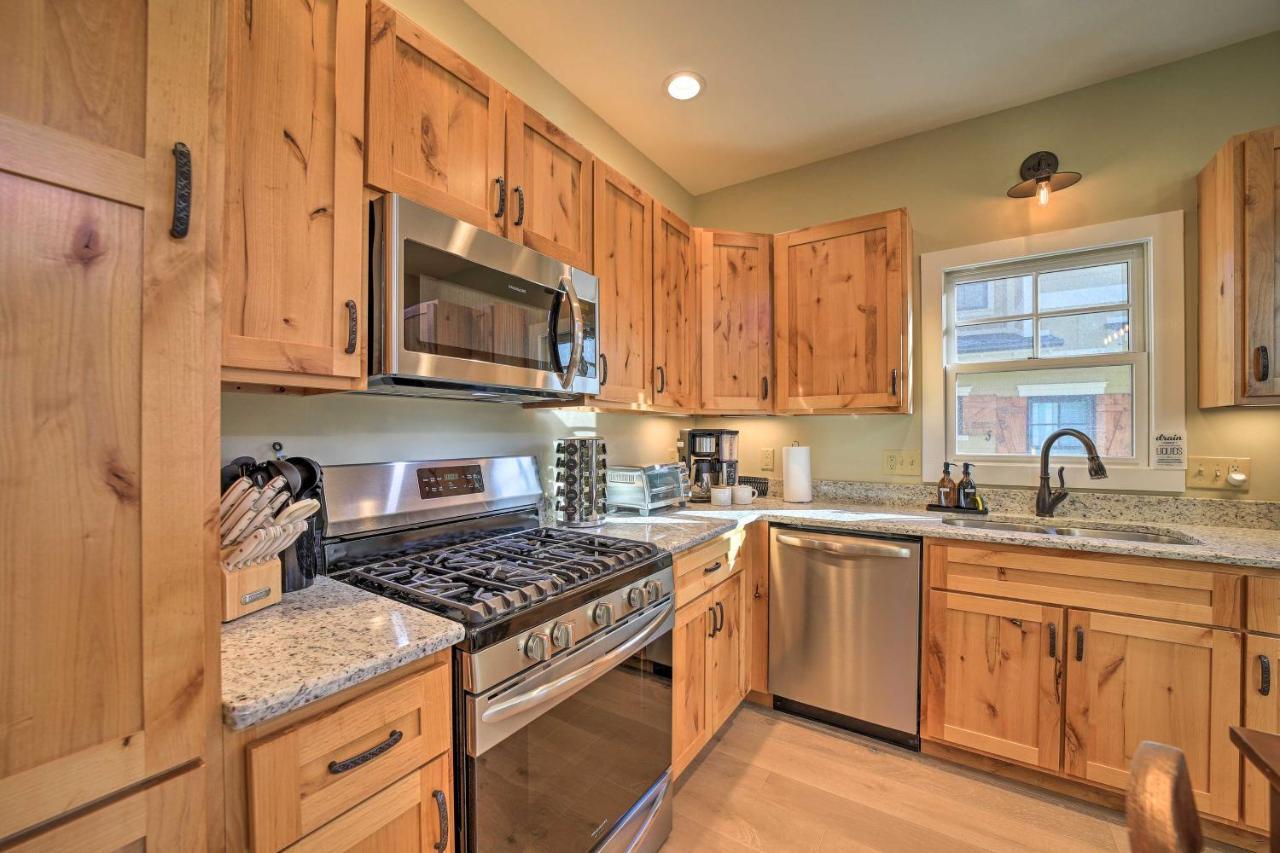 Cullowhee Home With Game Room, Wraparound Decks Exterior foto